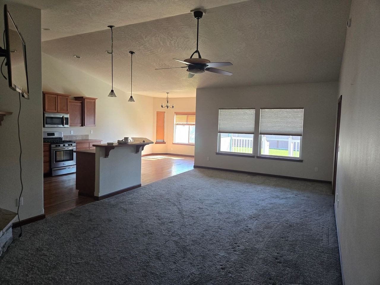 4766 E Kit Fox Ln - Photo 3 of 10