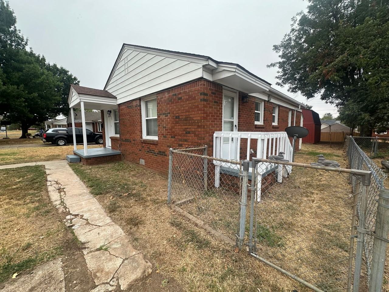 332 Babb Dr - Photo 4 of 50
