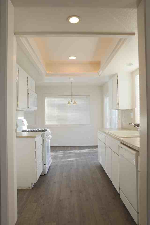 2340 Eastwood Dr - Photo 7 of 14