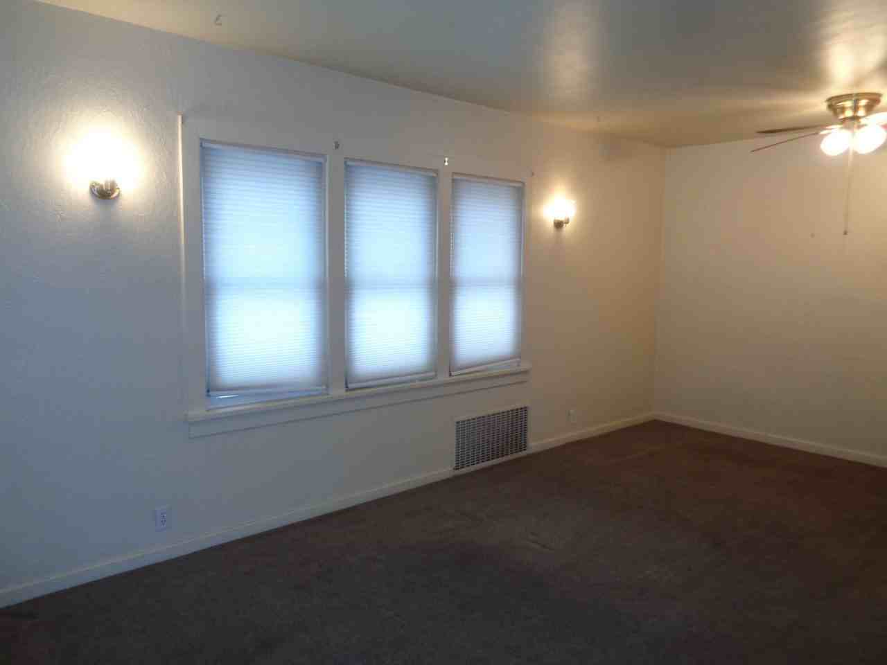602 Yellowstone Ave - Photo 5 of 13