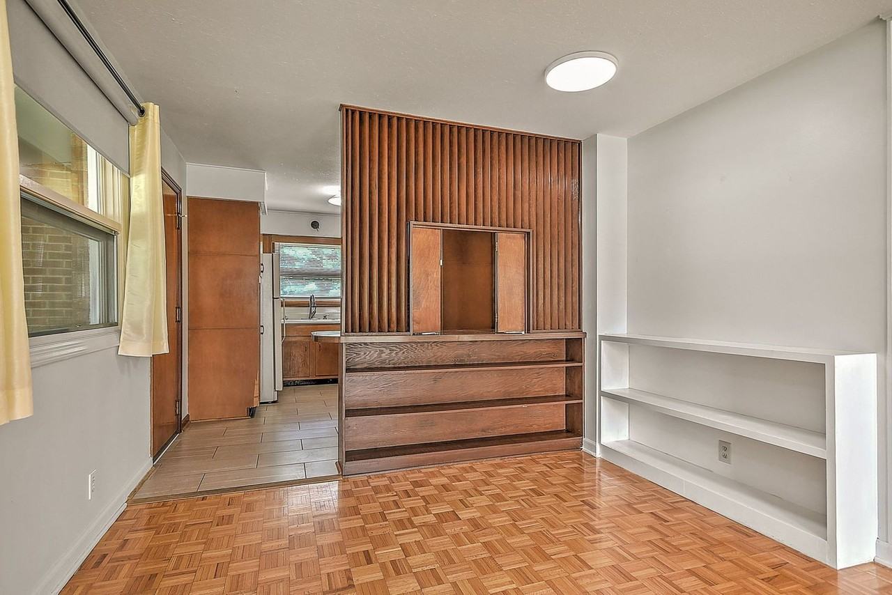1808 Sherwood Pl - Photo 4 of 32