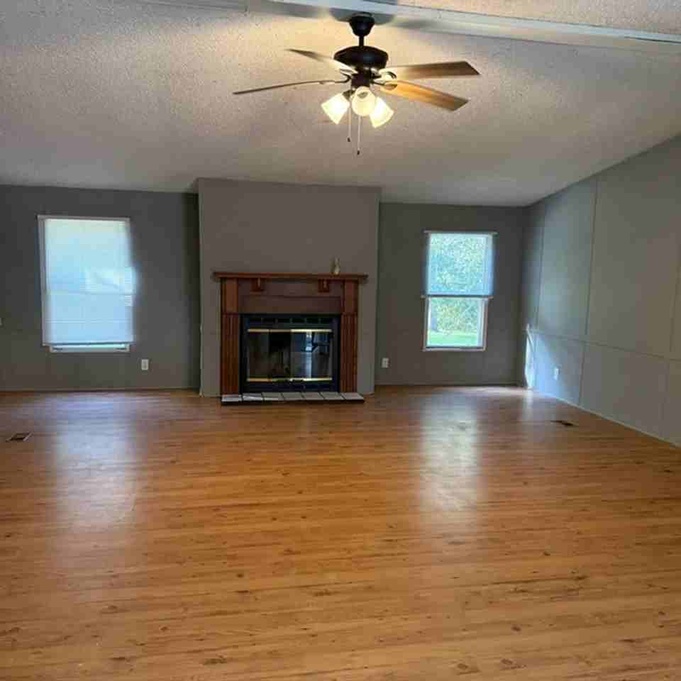 83 Walden Rd - Photo 5 of 15