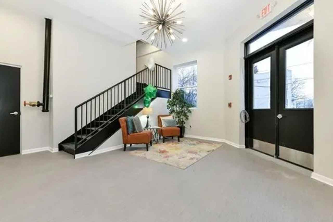 87 Parker St - Photo 7 of 16