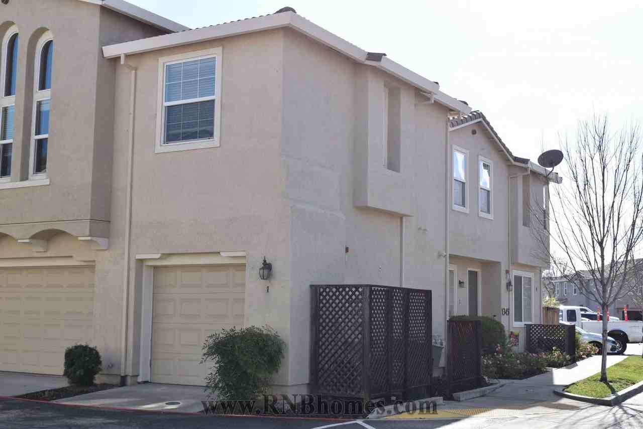 1345 Incline Dr #1 - Photo 4 of 15