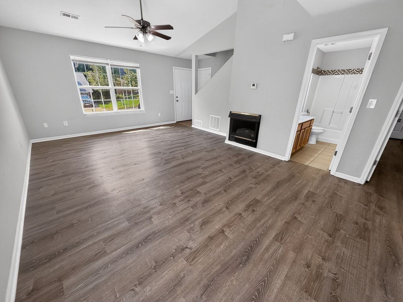 1330 Godas Dr - Photo 7 of 43