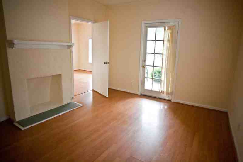 121 S Graham St - Photo 2 of 14