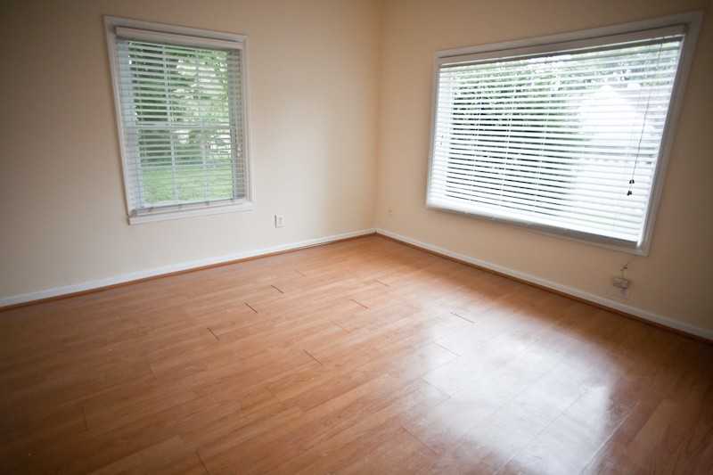 121 S Graham St - Photo 3 of 14