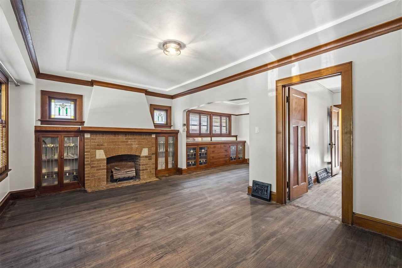 2419 N 53rd St - Photo 4 of 31