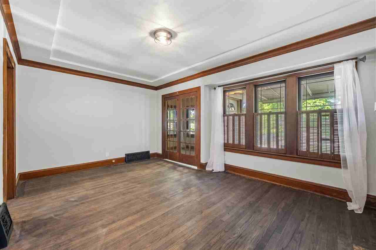 2419 N 53rd St - Photo 5 of 31