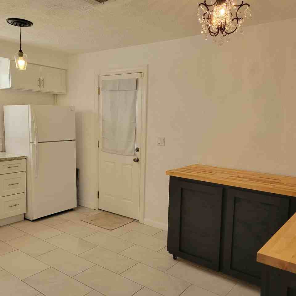 3439 Mcintosh Rd - Photo 5 of 16