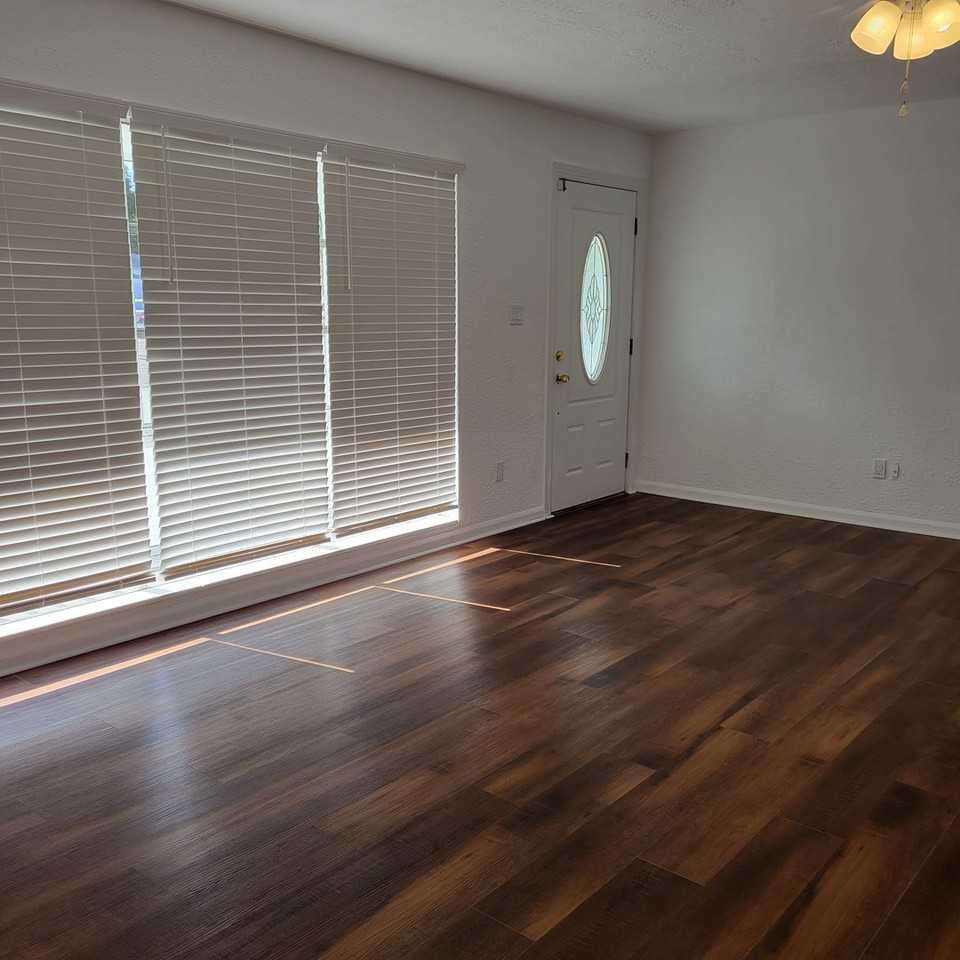 3439 Mcintosh Rd - Photo 7 of 16