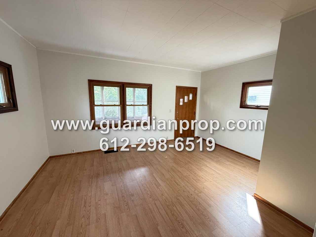 915 Fry St - Photo 2 of 19