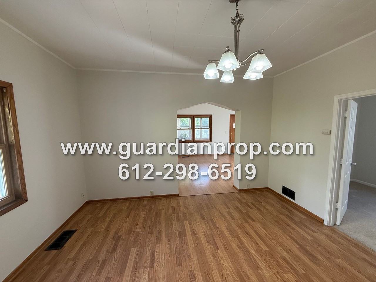 915 Fry St - Photo 3 of 19