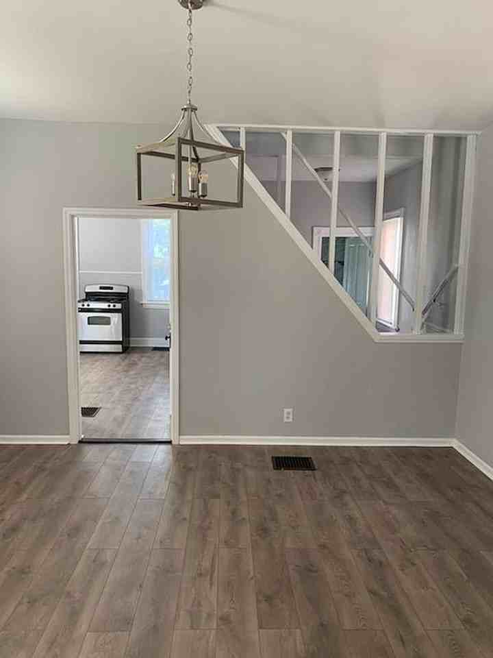 4632 Cecil Pl - Photo 3 of 9