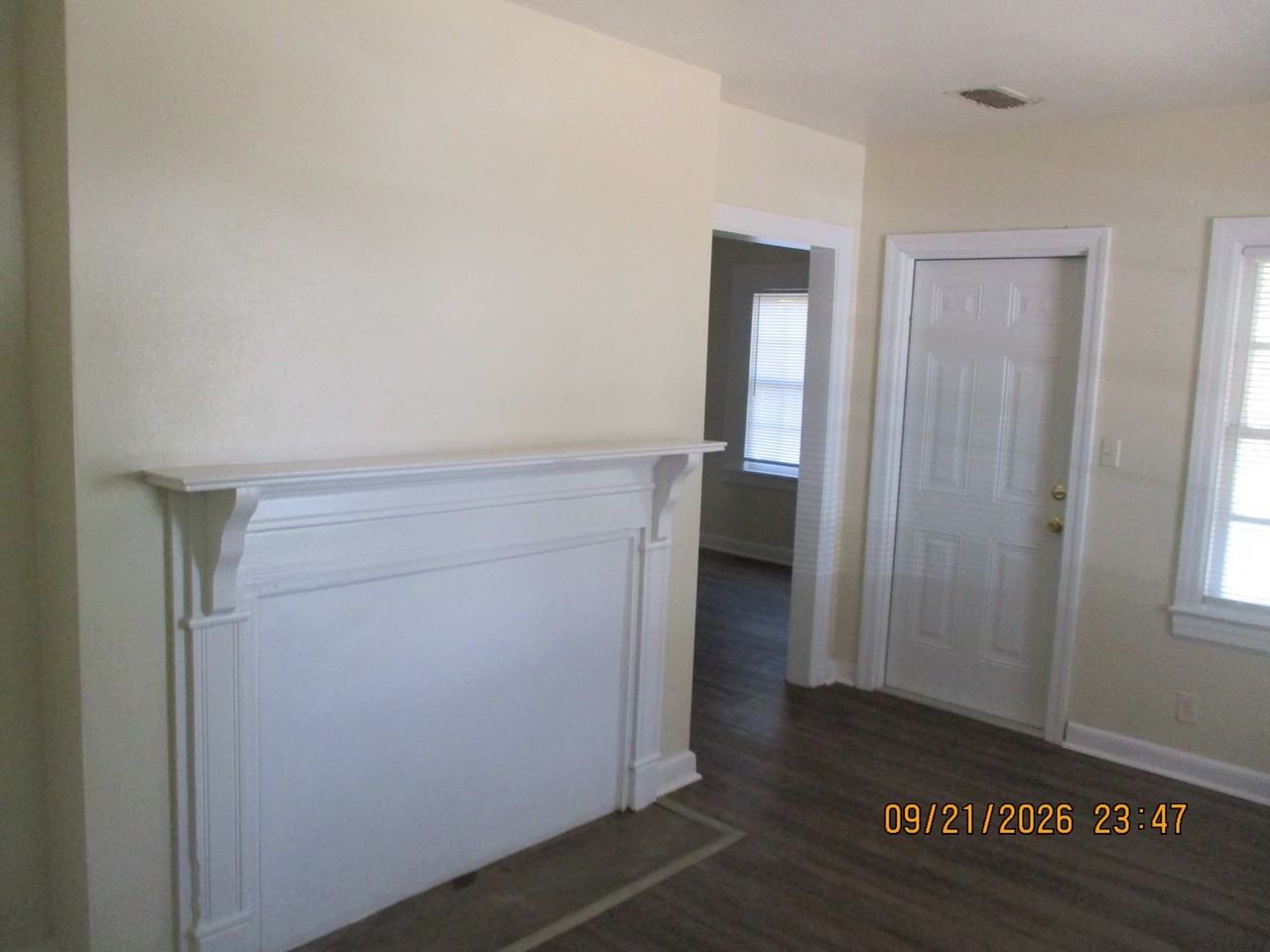 1120 W Highland Ave - Photo 6 of 6