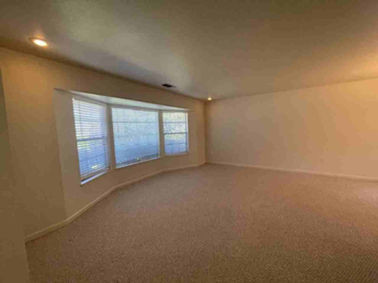 3668 Cherrywood Dr - Photo 3 of 24