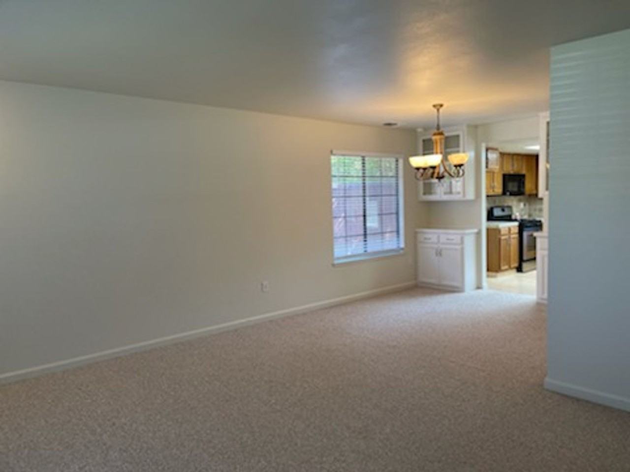 3668 Cherrywood Dr - Photo 5 of 24