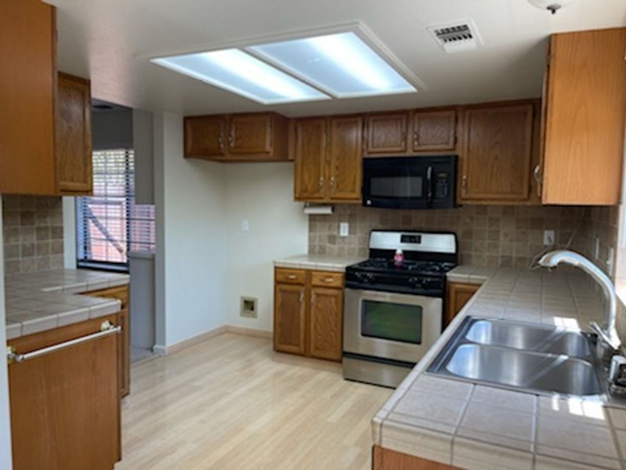 3668 Cherrywood Dr - Photo 7 of 24