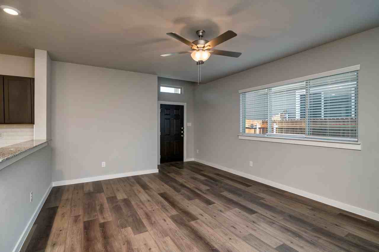 660 Harvest Moon Dr - Photo 7 of 21