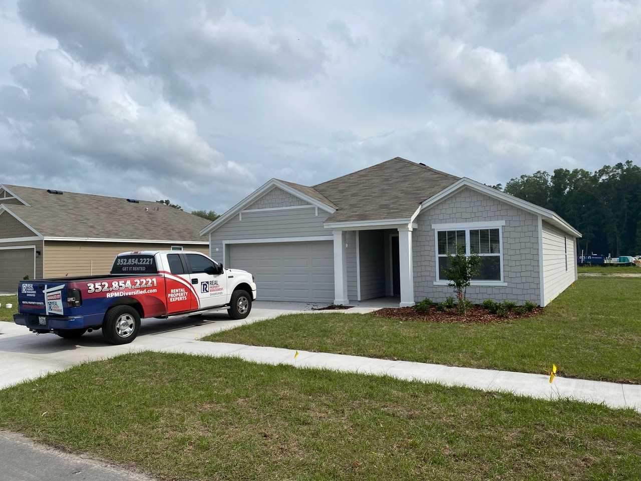 19147 Nw 164th Pl - Photo 2 of 40