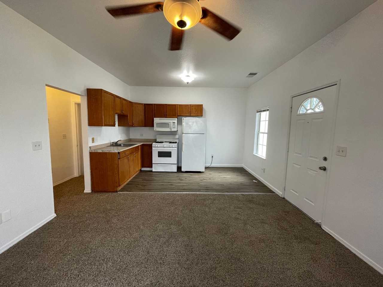 7100 Rosanna St - Photo 7 of 15