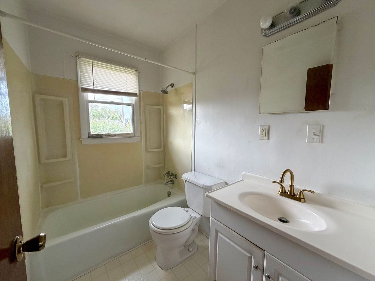 154 Franklin Dr #1 - Photo 6 of 9