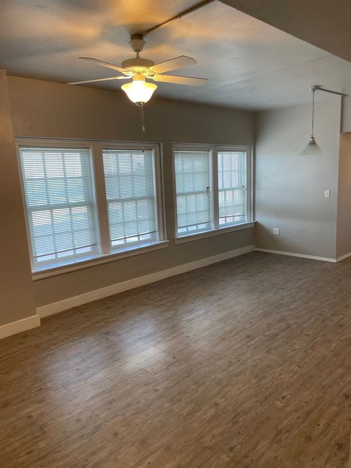 Laguna Lofts - Photo 6 of 15