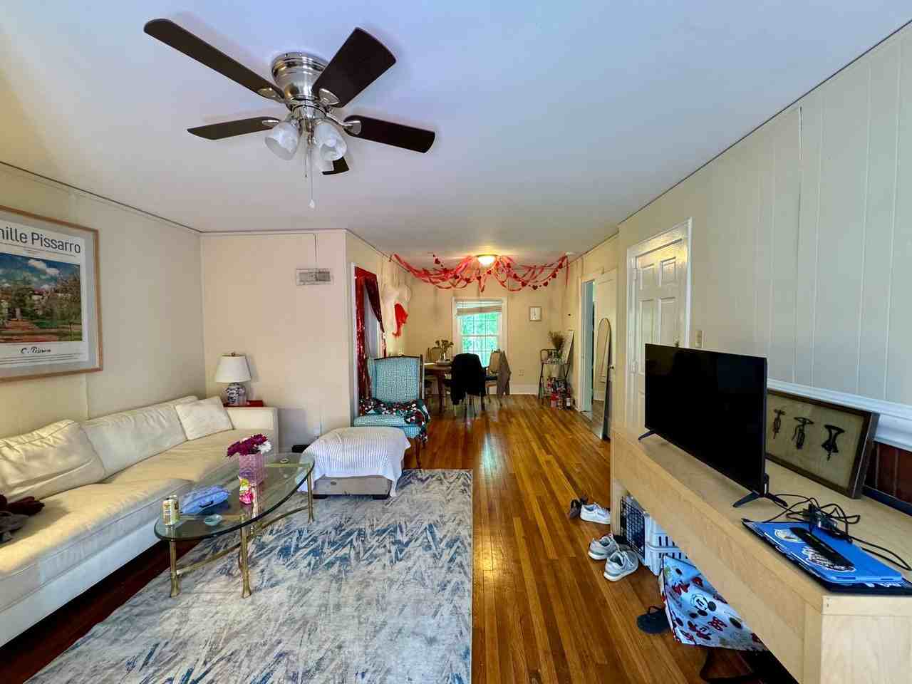 110 Purefoy Rd - Photo 2 of 10