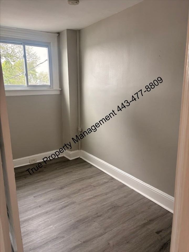 3212 Elmora Ave - Photo 3 of 14