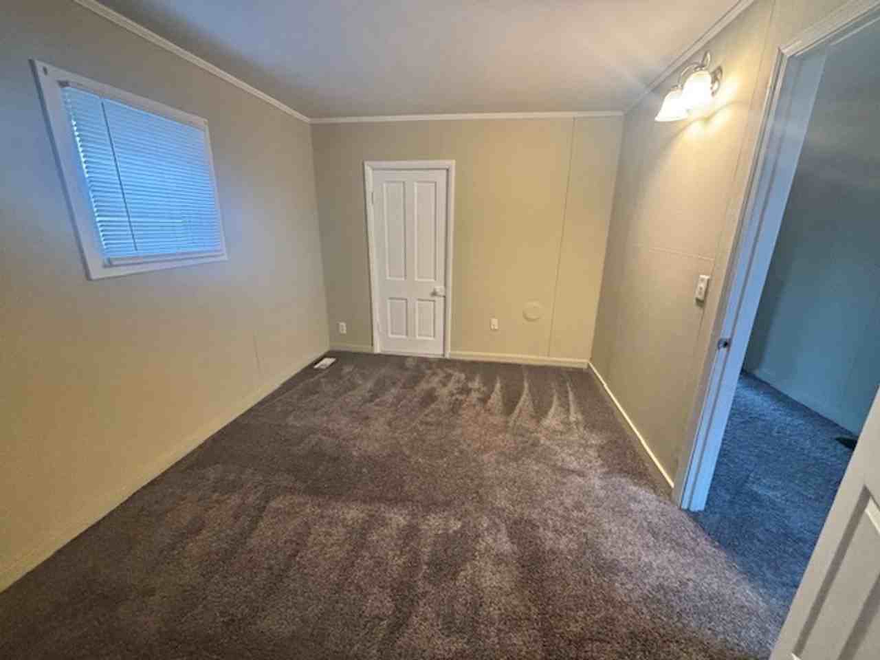2452 W Maryland St - Photo 3 of 16