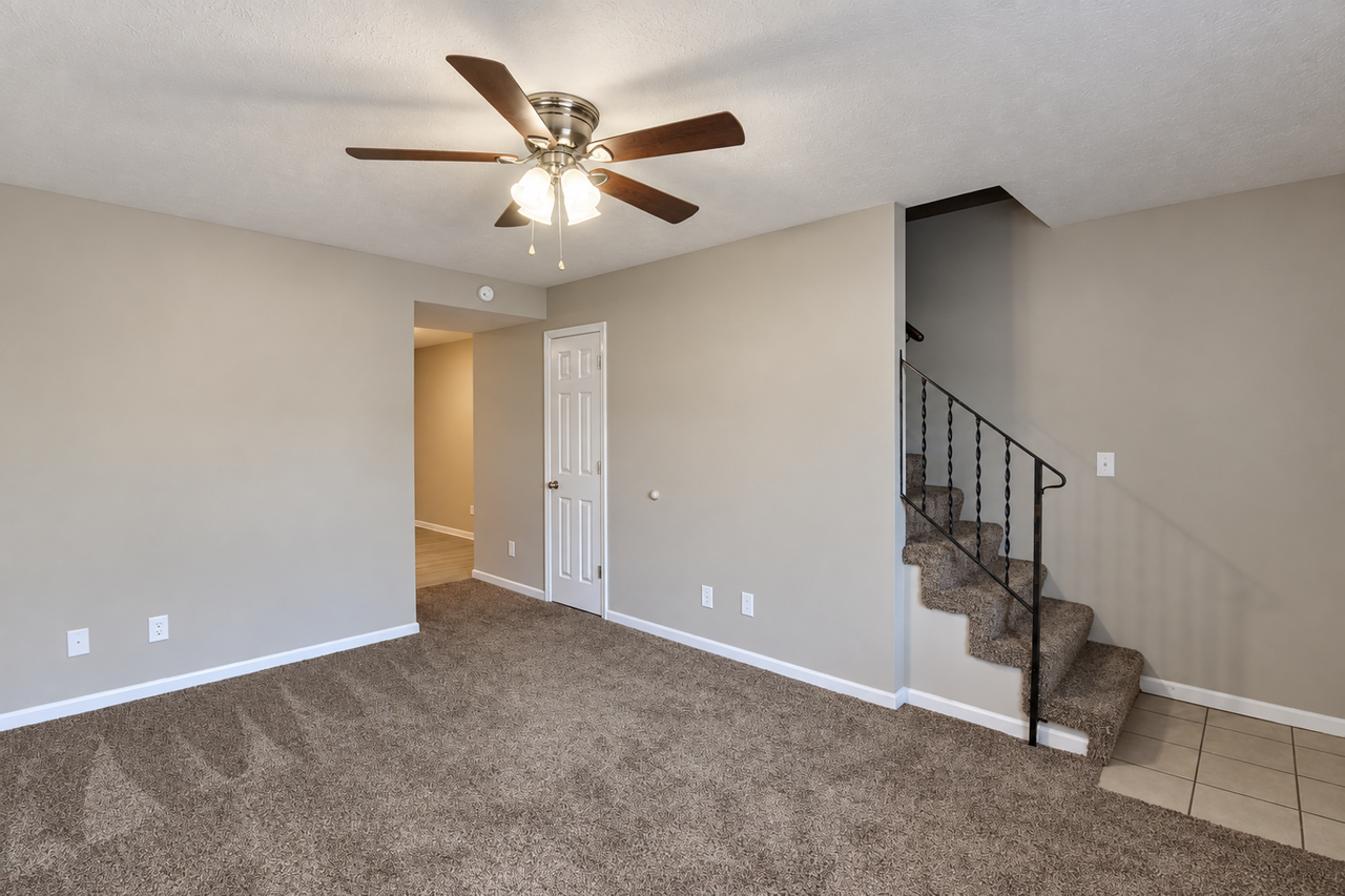 5612 S Jefferson Ave - Photo 2 of 21
