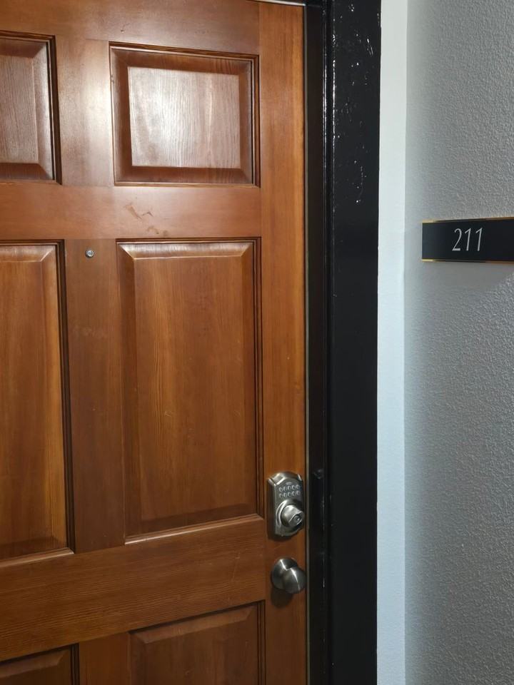 302 W Commercial St #211A