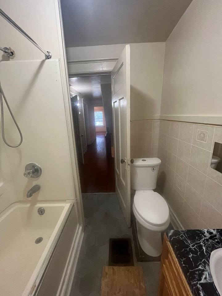 201 Shelter St - Photo 7 of 18
