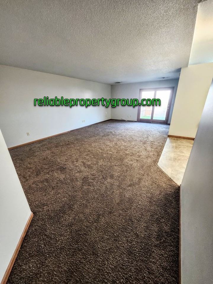 1417 Lake Shasta Ct - Photo 4 of 15