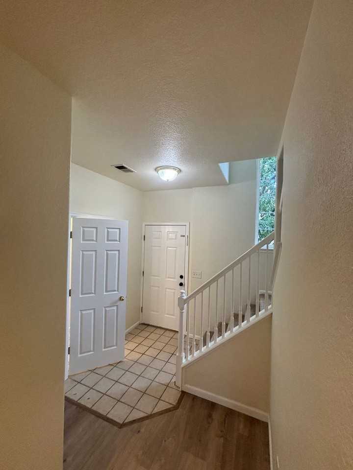 2243 Coronado Pkwy N - Photo 2 of 20