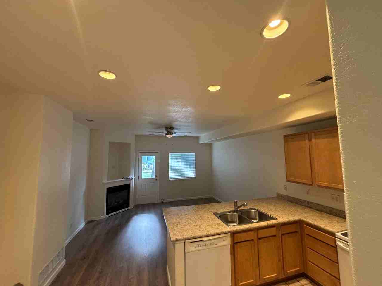 2243 Coronado Pkwy N - Photo 3 of 20