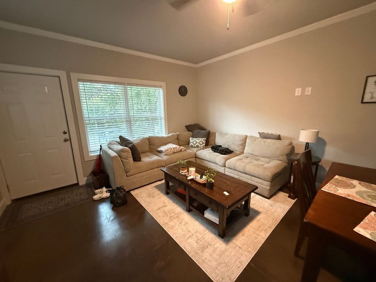 986 Dr Martin Luther King Pkwy - Photo 2 of 15