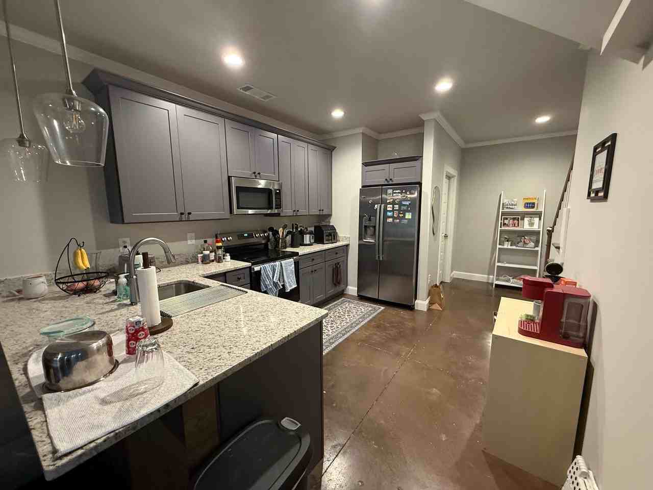 986 Dr Martin Luther King Pkwy - Photo 3 of 15