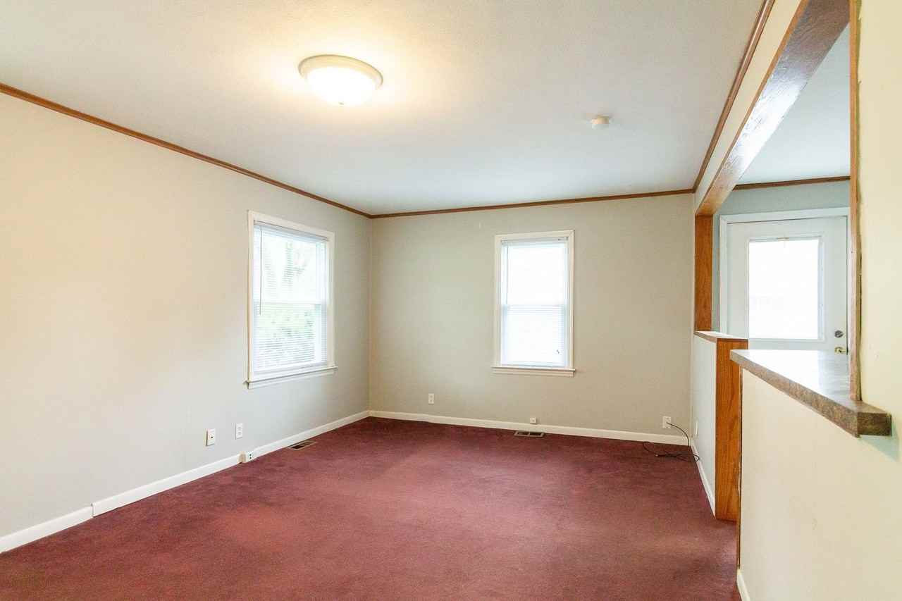 2017 N Maplewood Ave - Photo 3 of 14