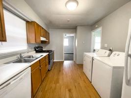 featured image of 1711 N Glenwood Ave