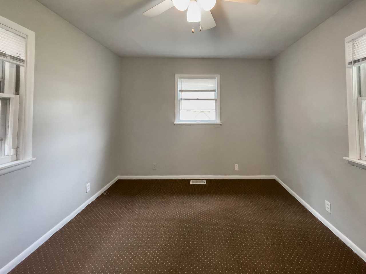 1711 N Glenwood Ave - Photo 2 of 23