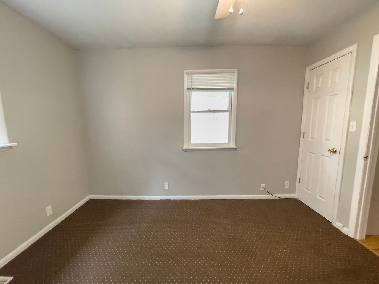 1711 N Glenwood Ave - Photo 5 of 23
