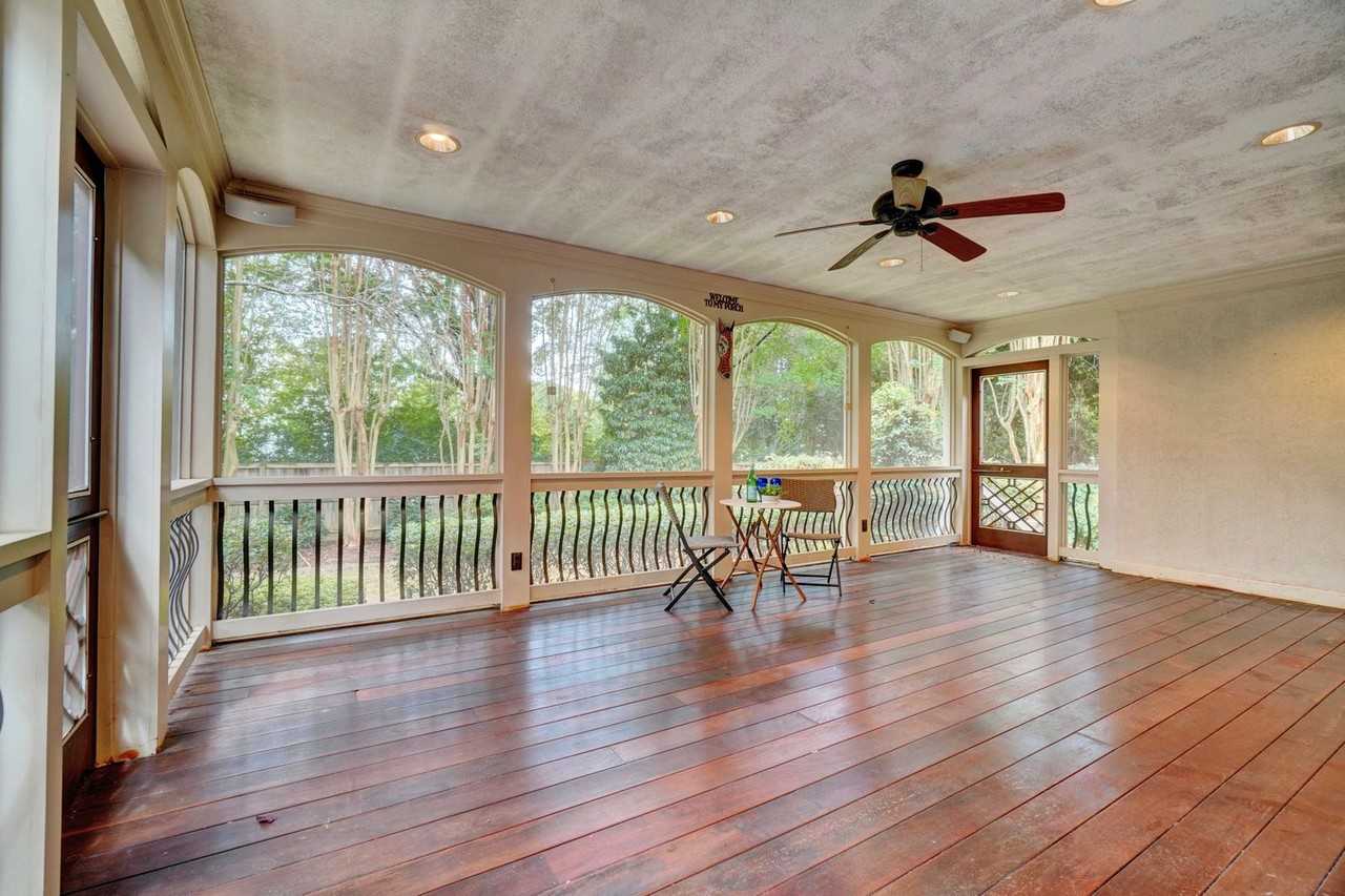 1700 Jermyn Ln - Photo 5 of 44