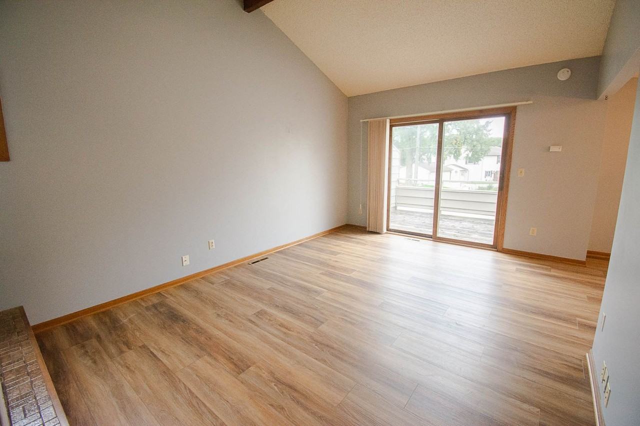 764 Neville Ct Se - Photo 2 of 20