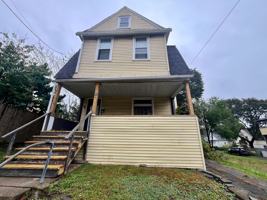 featured image of 50 Schiller St #1