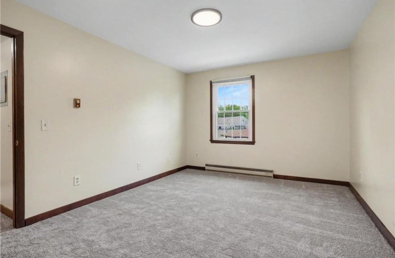 298 Meridian Rd #2 - Photo 3 of 18