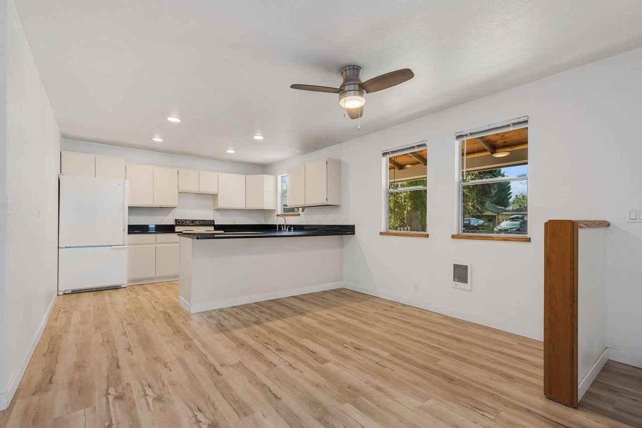 328 E 2nd St - Photo 5 of 17