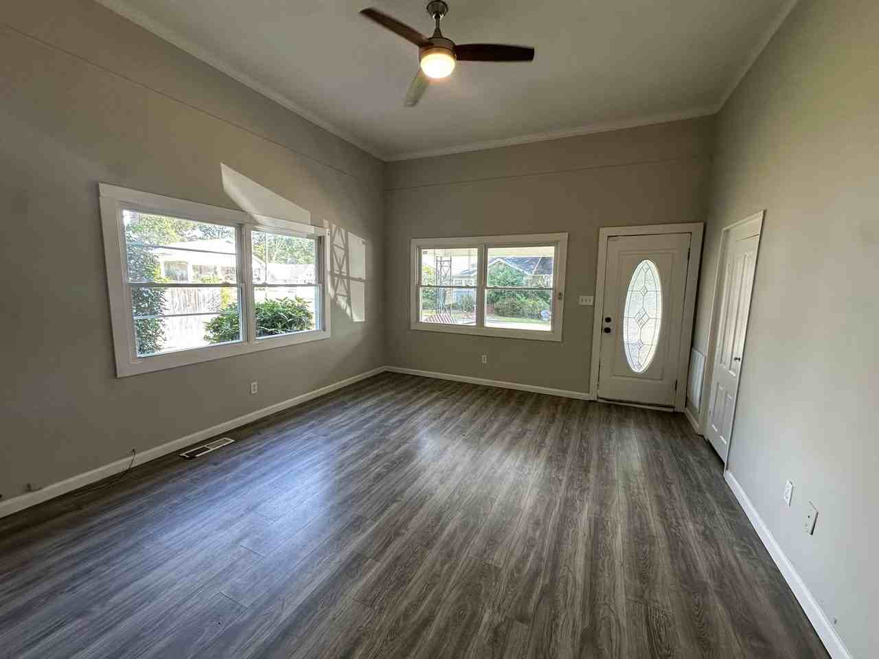 11 16th St N - Photo 4 of 26