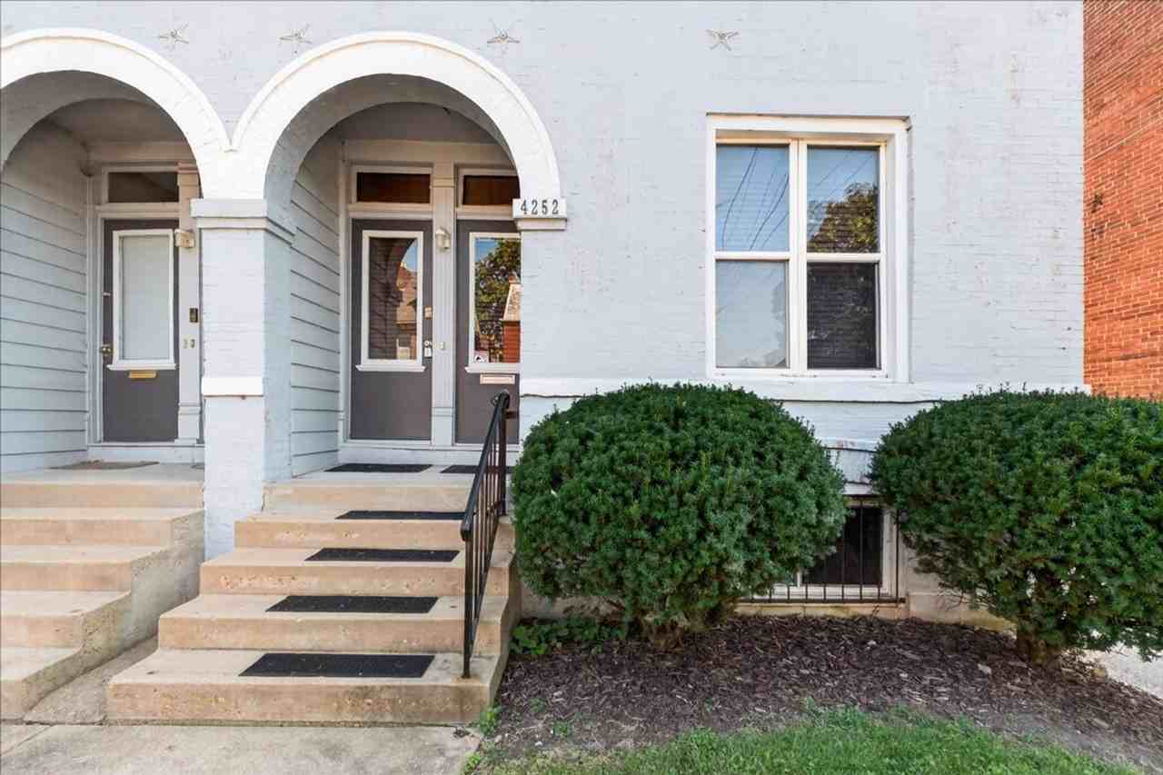 4252 Castleman Ave - Photo 3 of 45