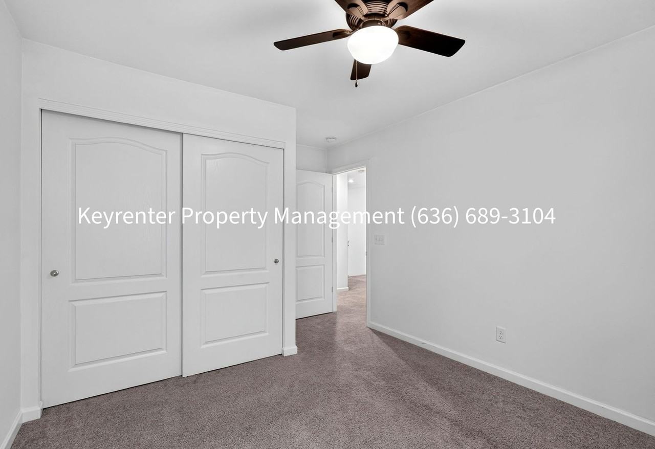 335 Newbridge Way - Photo 4 of 32